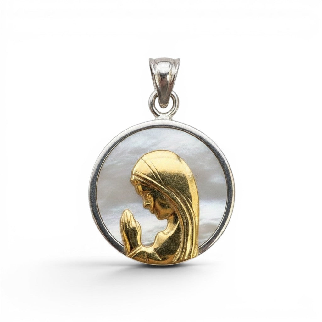 Sophia Schneider Joyas round medal featuring praying Virgin Mary in gold and mother of pearl, 20mm.