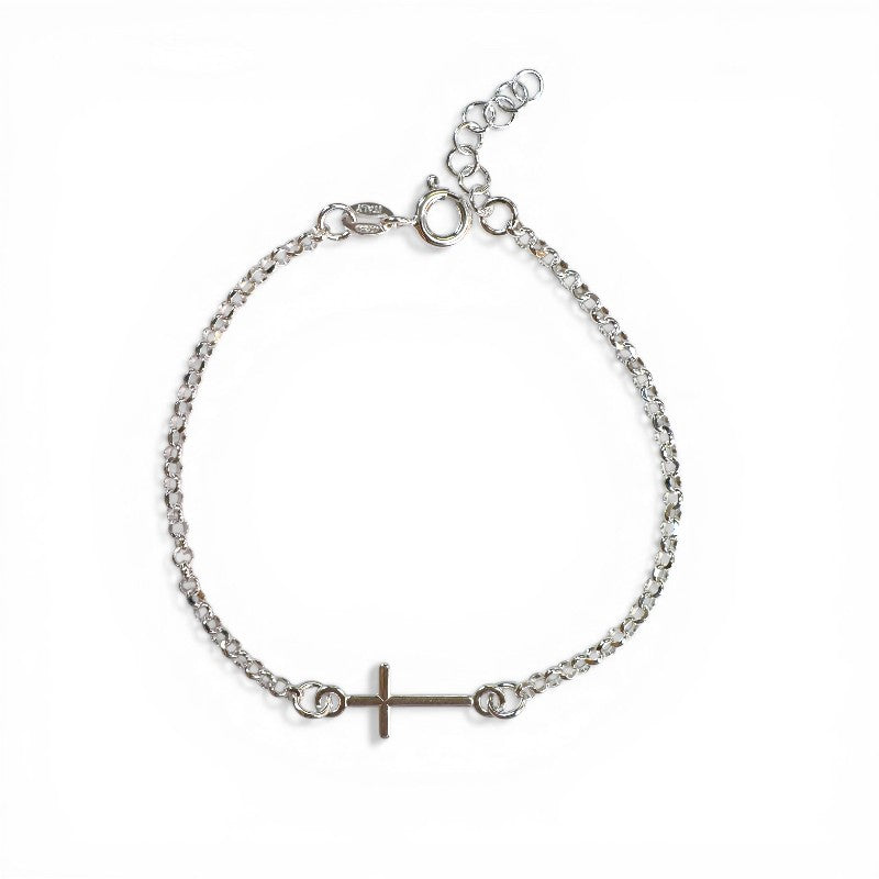 Sophia Schneider Joyas silver 925 chain bracelet with a 10mm cross charm. 18cm length.