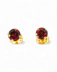 Aros stud granate en grifa oro 10K