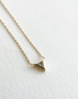 Collar Triangulo Bisel