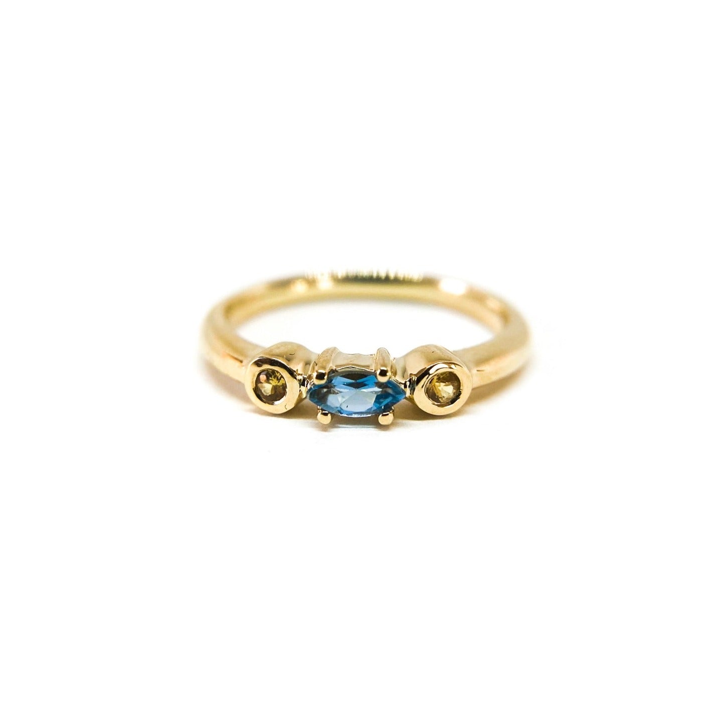 Anillo Tricillo Topacio Azul y Zafiro Amarillo Gold